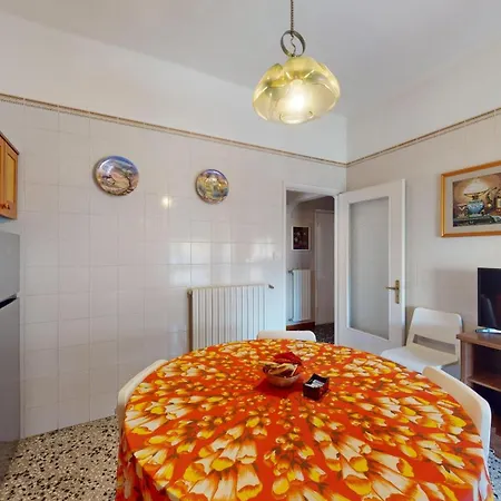 Casa Ines - By Ligooria Апартаменты Пьетра-Лигуре